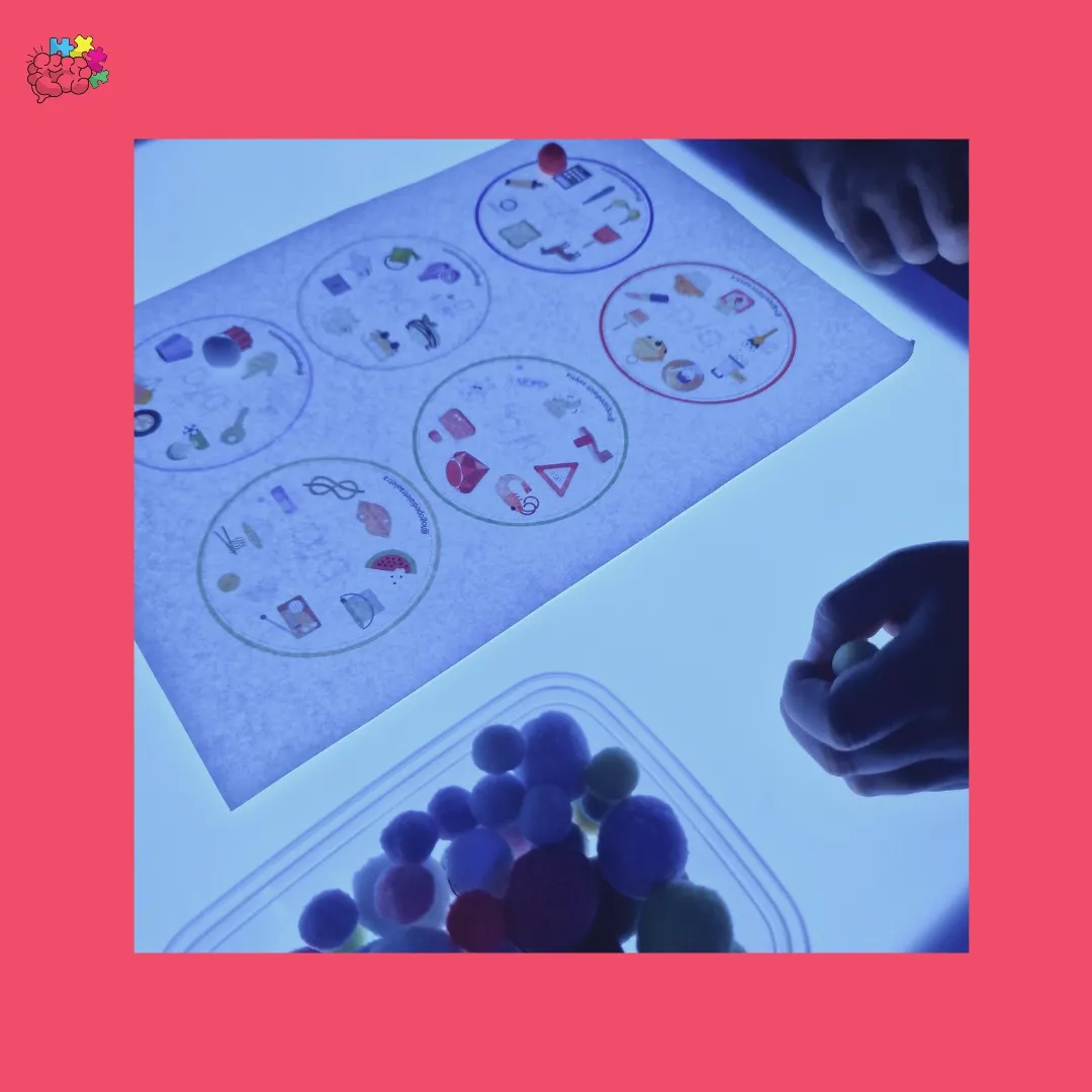 Mesa de luz - Actividades sensoriales